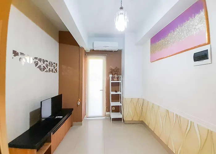 Homey And Warm 1Br At Student Castle Yogyakarta Apartment By Travelio